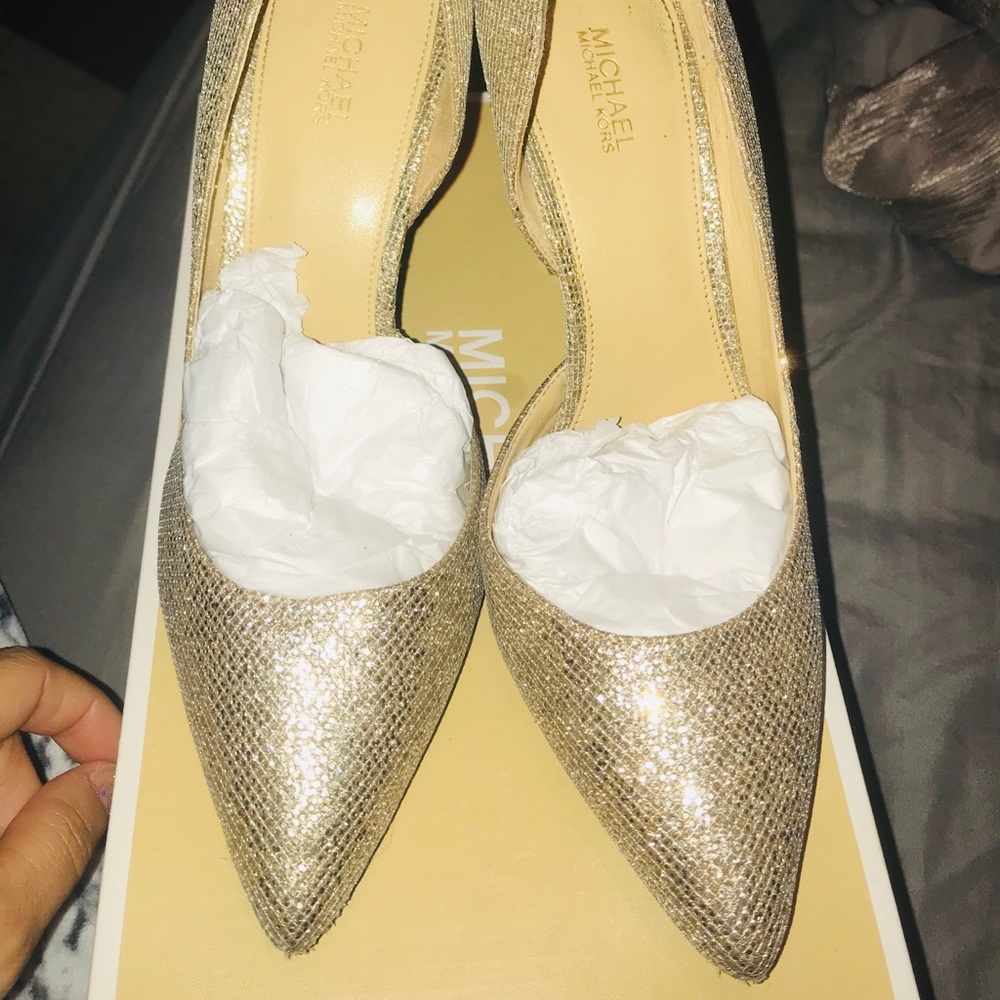 ONLY THIS WEEK!!!!! Michael Kors